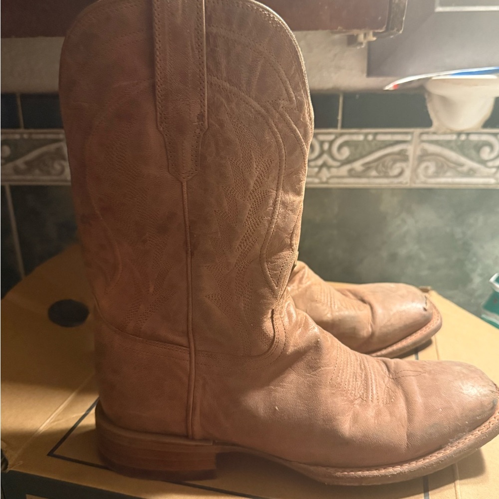 Tecovas Yellow Leather Interior